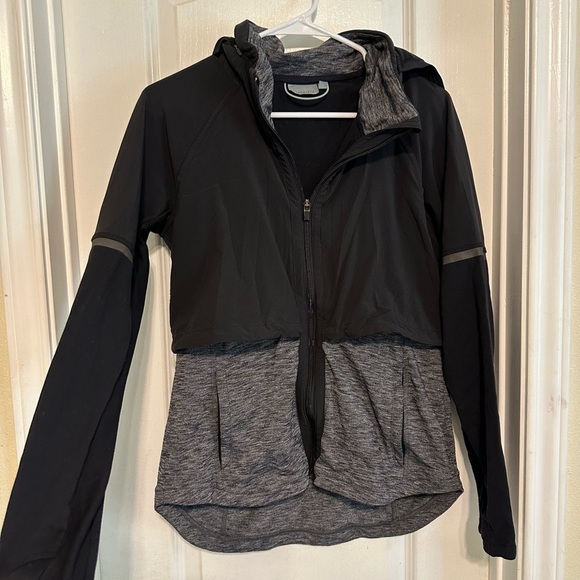 Athleta Women's Black and Gray Jacket - Picture 1 of 4
